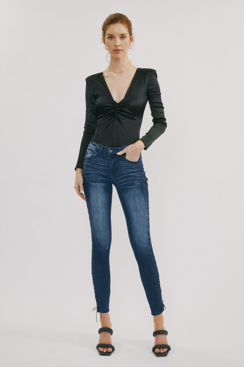 Kila Mid Rise Ankle Skinny