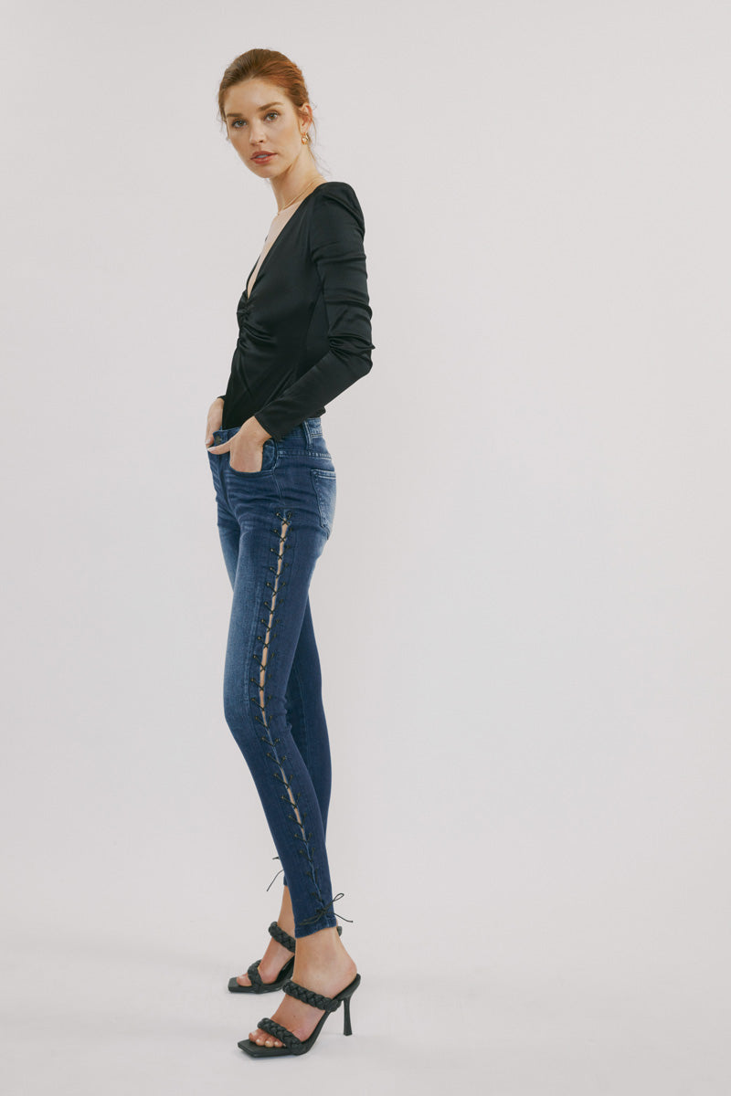 Kila Mid Rise Ankle Skinny