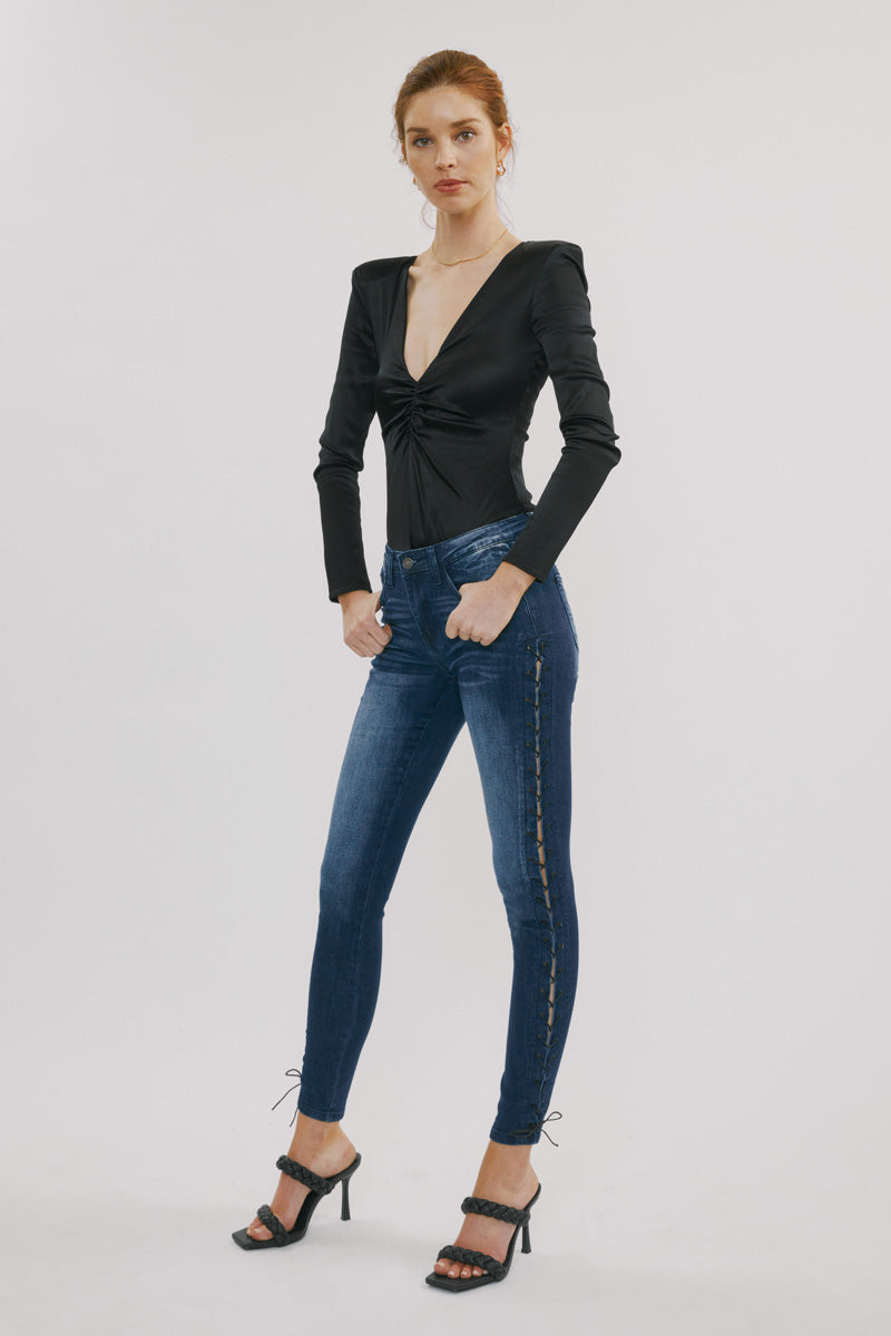Kila Mid Rise Ankle Skinny