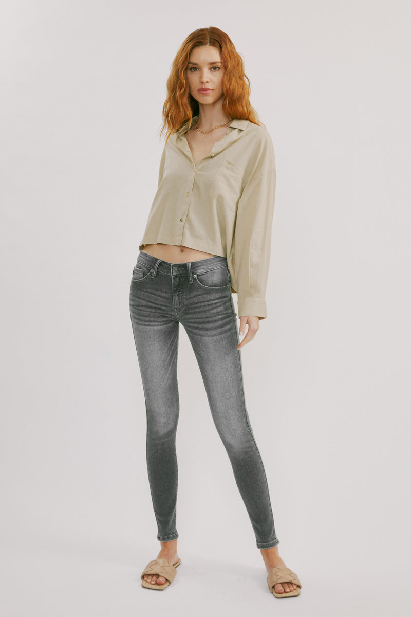 Jenner Mid Rise Super Skinny Jeans