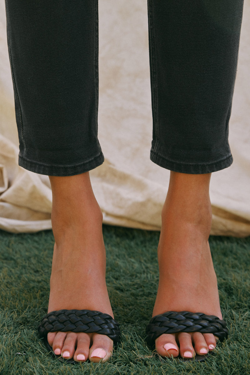 Ilia High Rise 90's Straight Leg Jeans