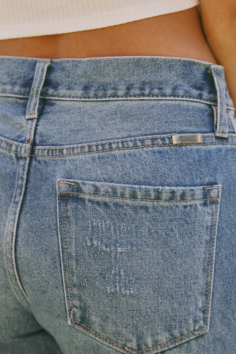 Kerrigan Ultra High Rise Mom Jeans