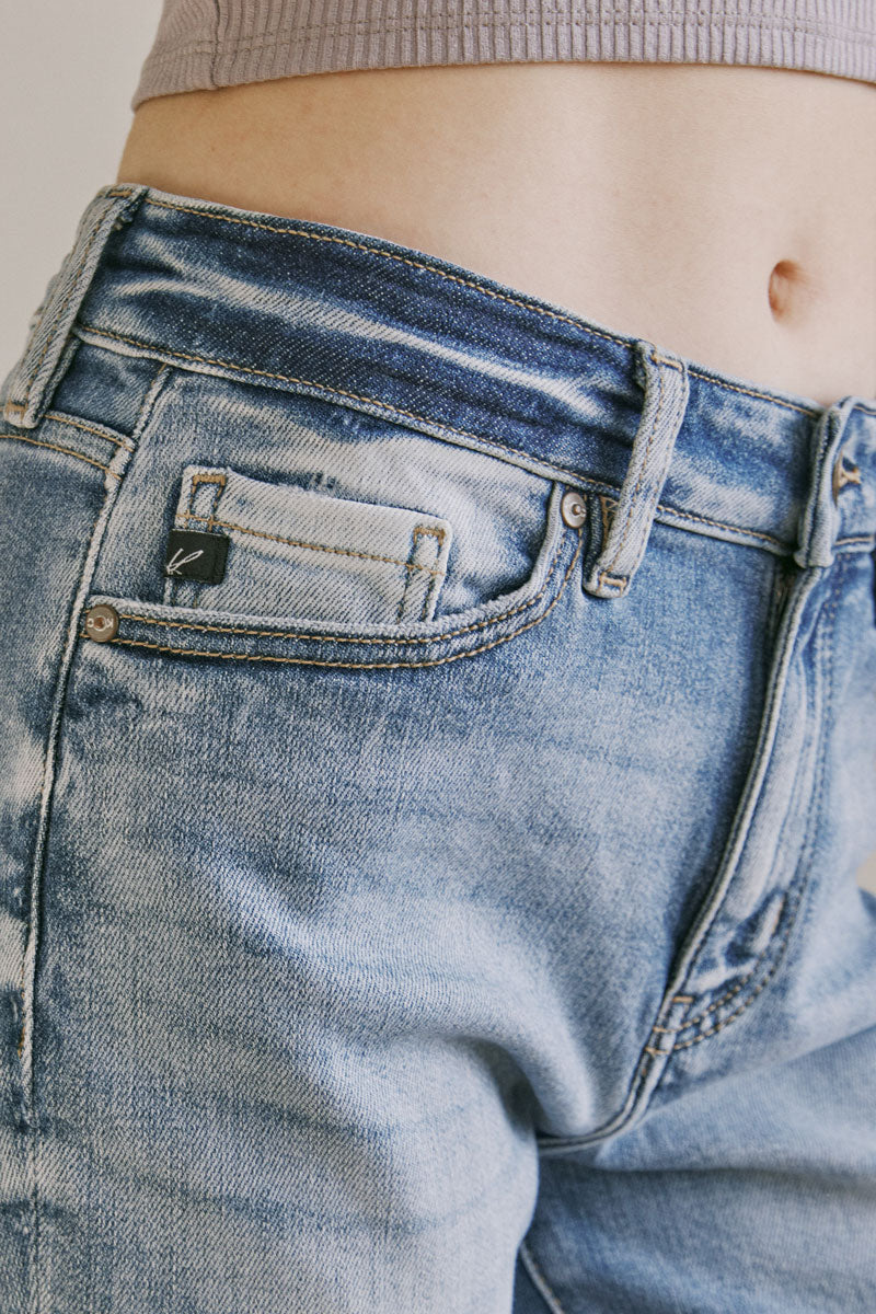 Remio High Rise Mom Jeans